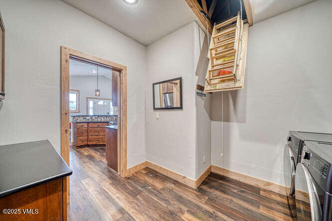 101 Pinon Jay Road