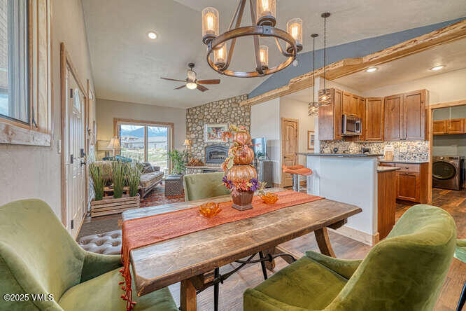 101 Pinon Jay Road