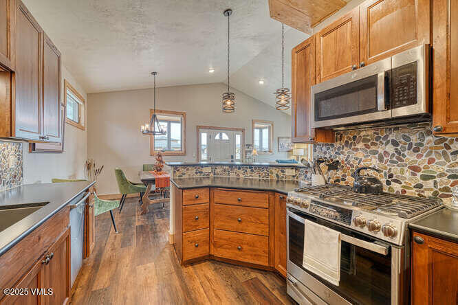 101 Pinon Jay Road