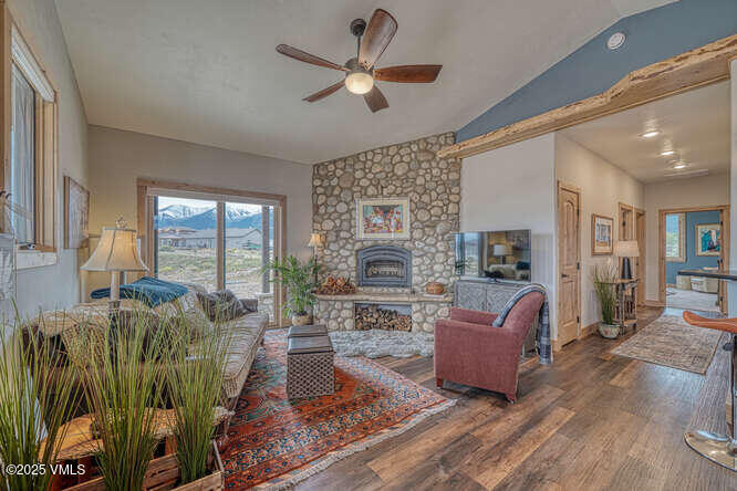 101 Pinon Jay Road