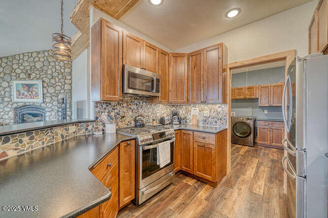 101 Pinon Jay Road