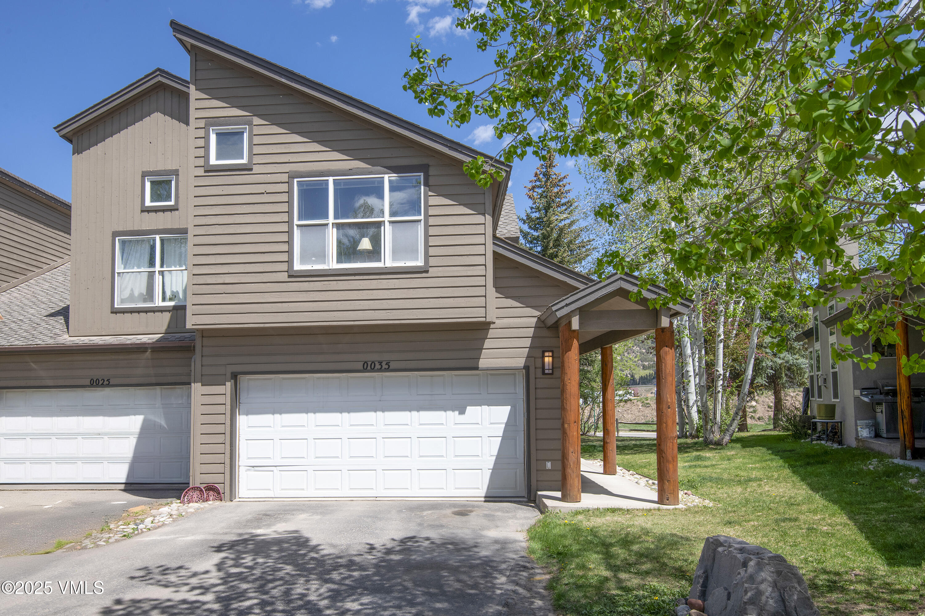 35 Aspen Glen Court