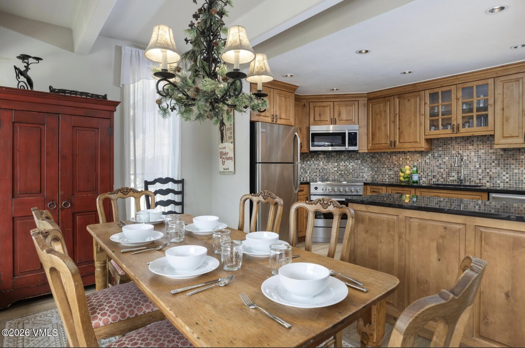 610 W Lionshead Circle # 405