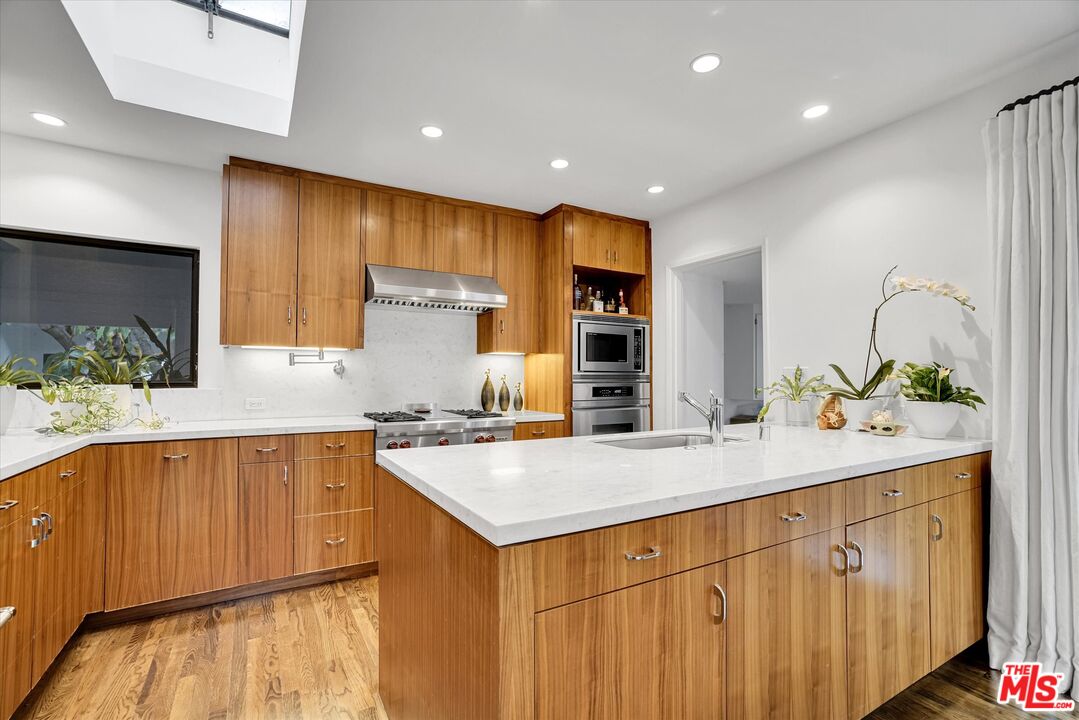 3719 Butler Ave