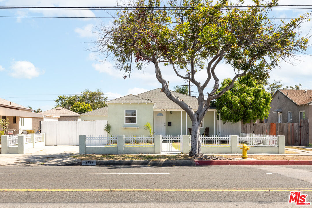 2722 Marine Ave