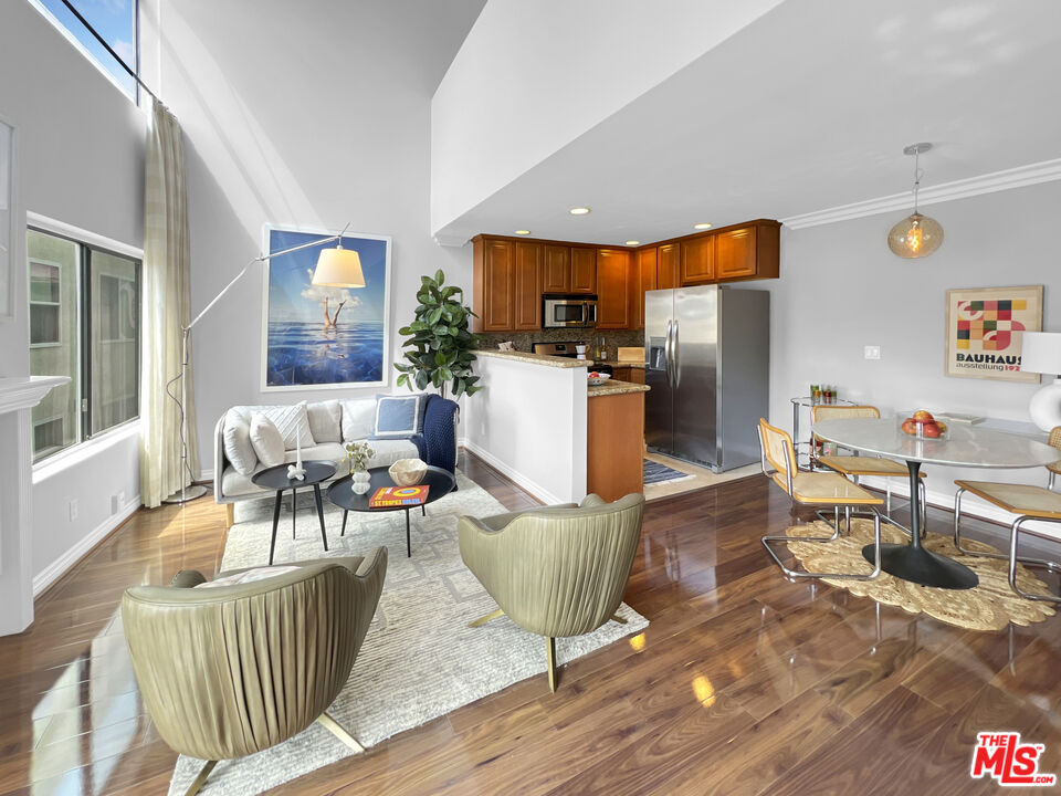 4211 Arch Dr Unit: 204