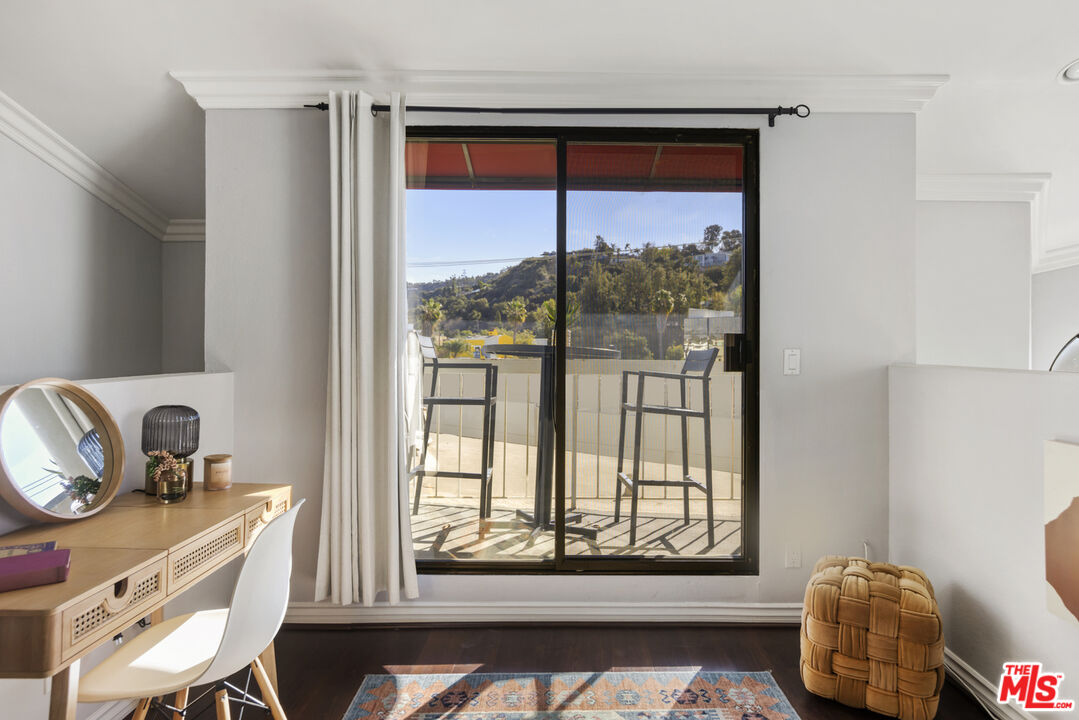 4211 Arch Dr Unit: 204