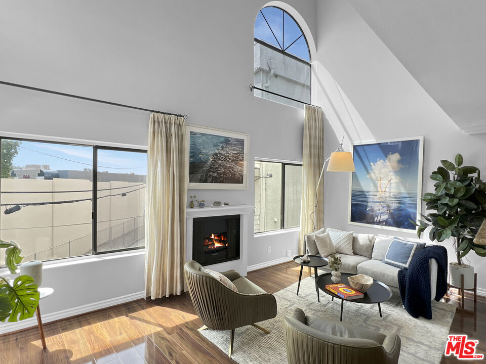 4211 Arch Dr Unit: 204