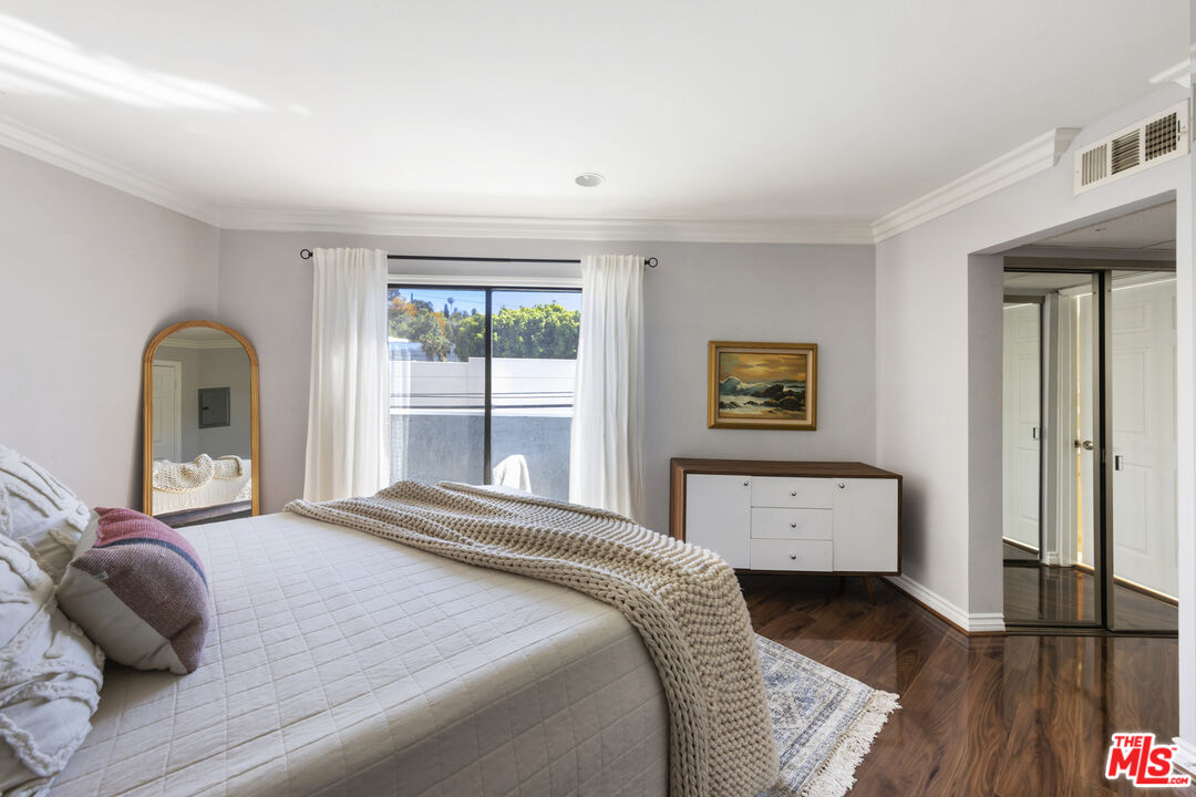 4211 Arch Dr Unit: 204