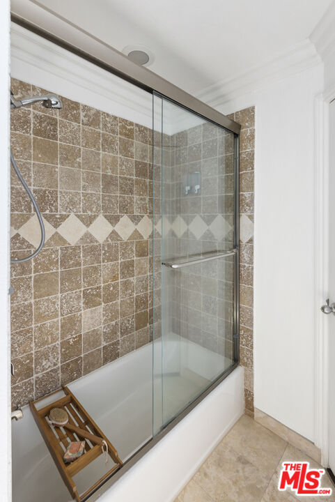 4211 Arch Dr Unit: 204