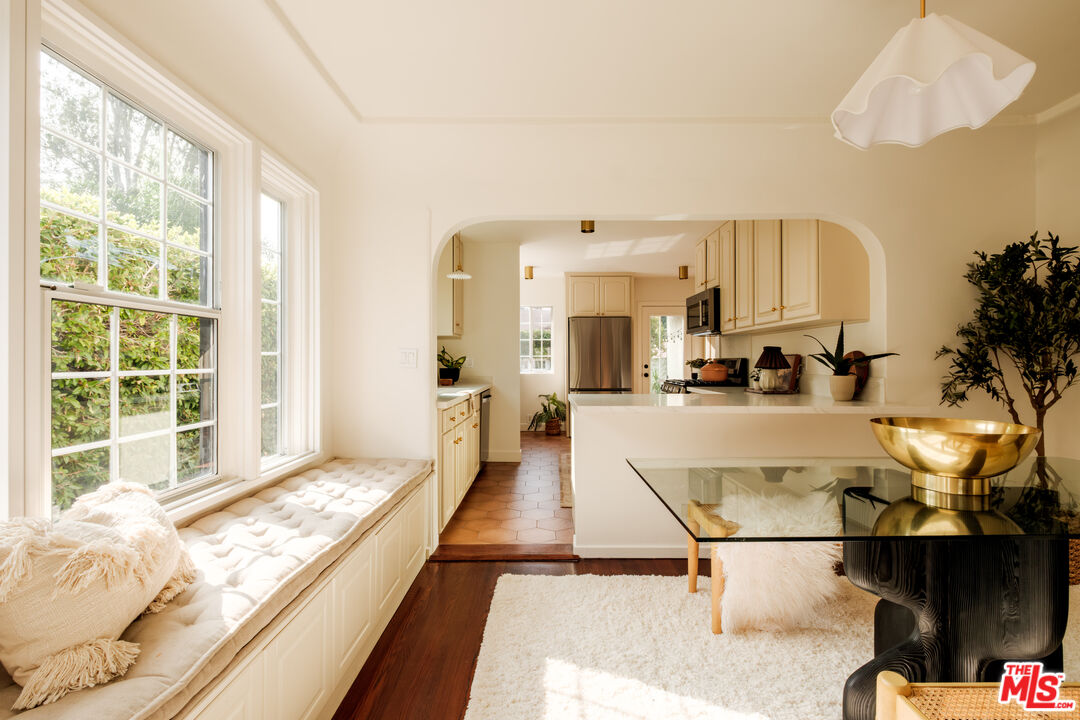 240 W 64th Pl