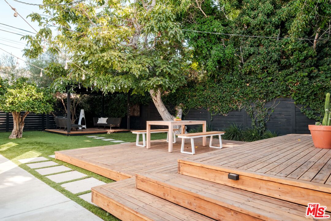 5922 4th Ave