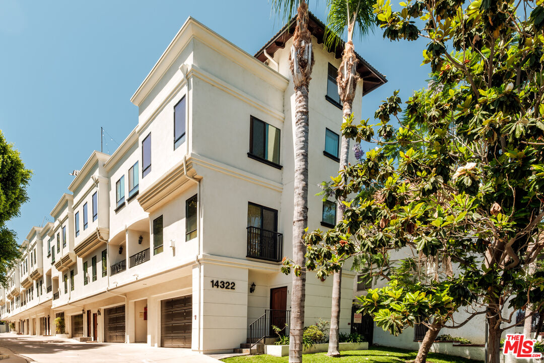 14322 Dickens St Unit: 2