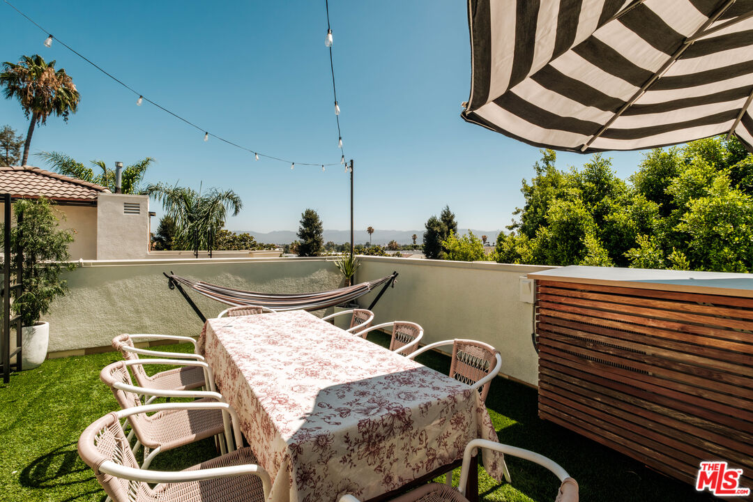 14322 Dickens St Unit: 2