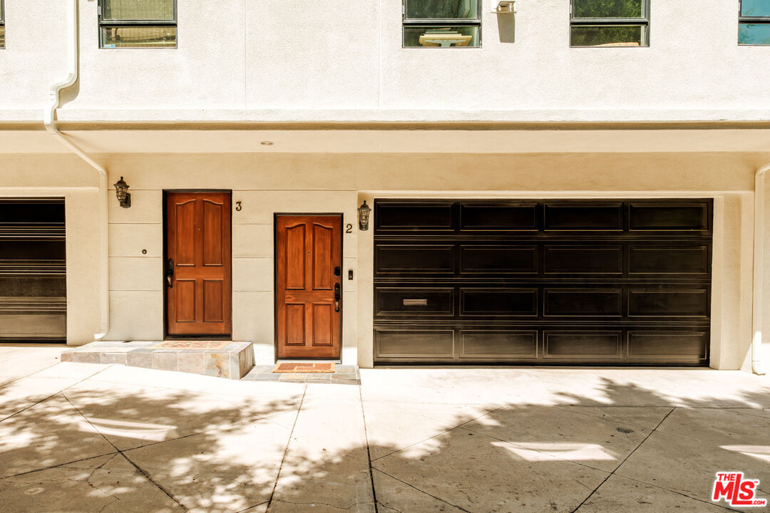 14322 Dickens St Unit: 2