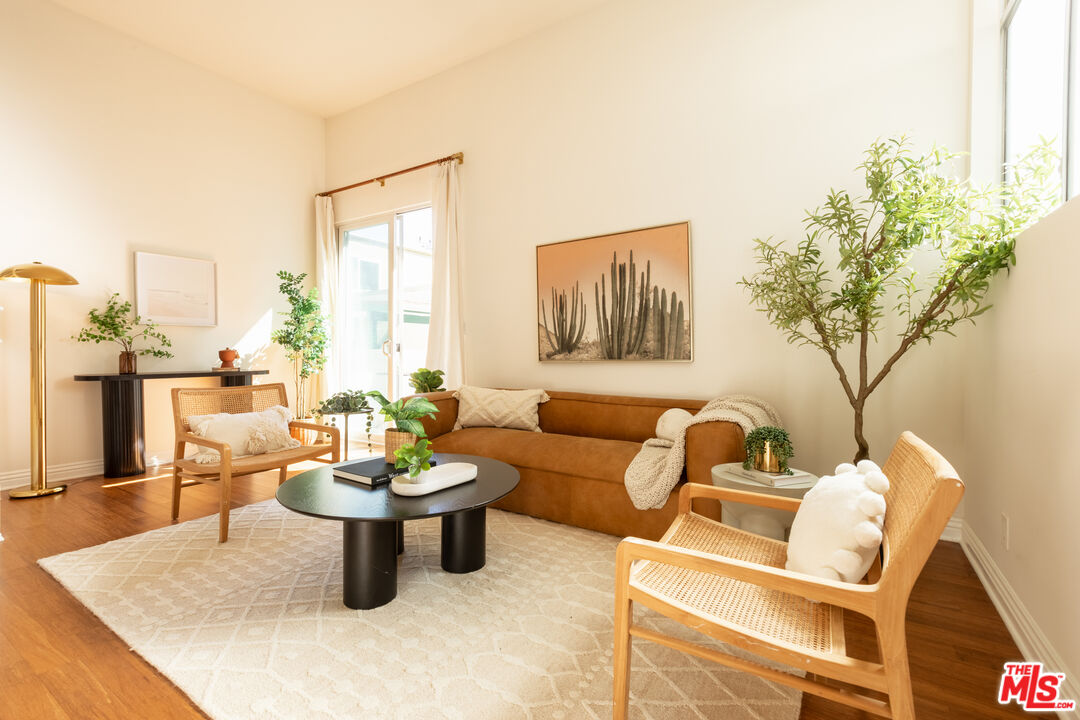1304 Berkeley St Unit: 3