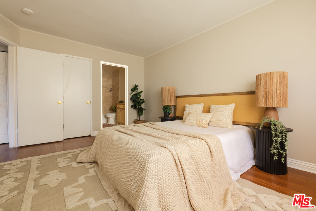 1304 Berkeley St Unit: 3