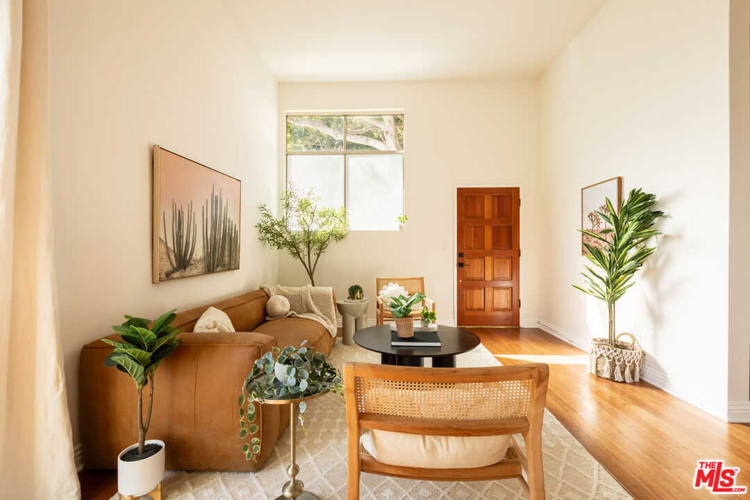 1304 Berkeley St Unit: 3