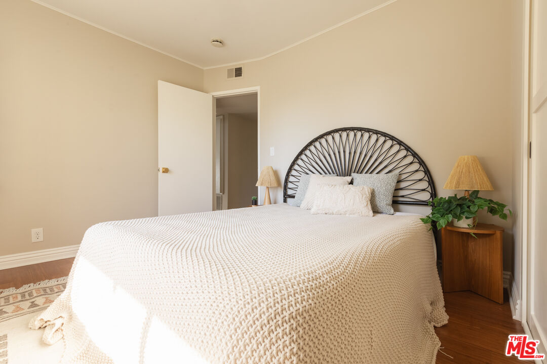 1304 Berkeley St Unit: 3