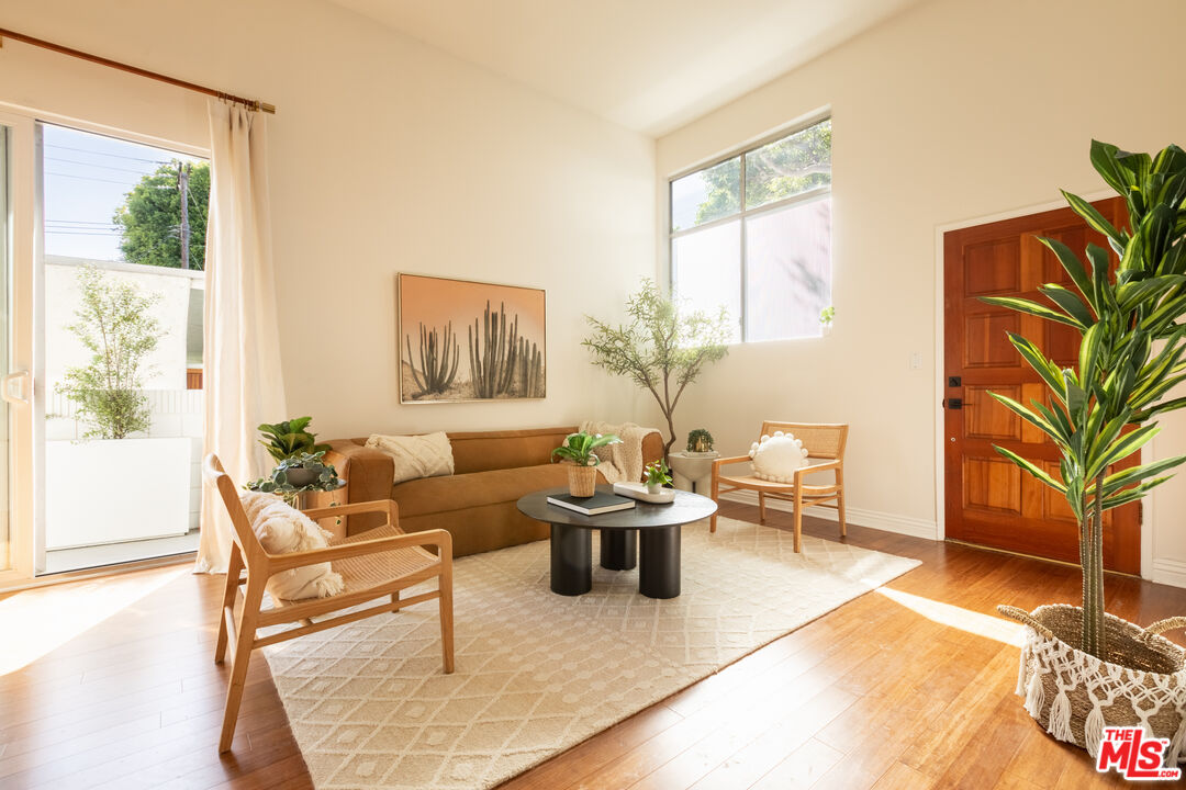 1304 Berkeley St Unit: 3