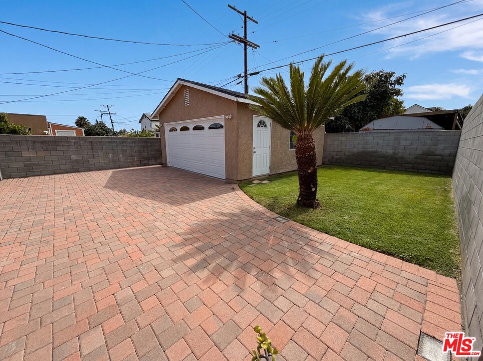 6303 Eileen Ave