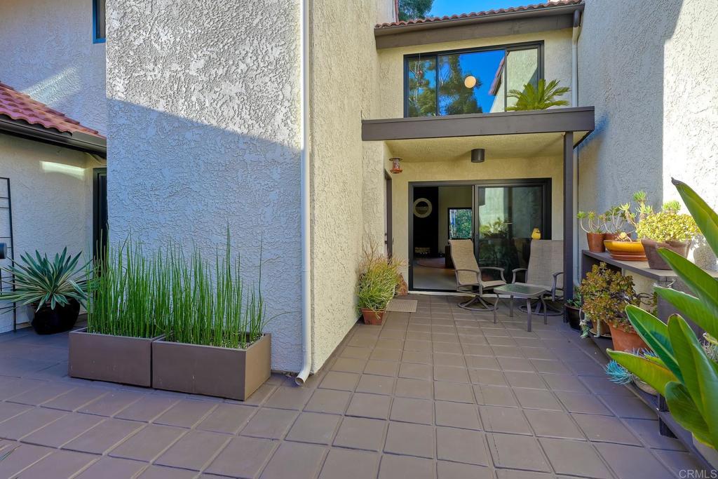 2080 Avenue of the Trees