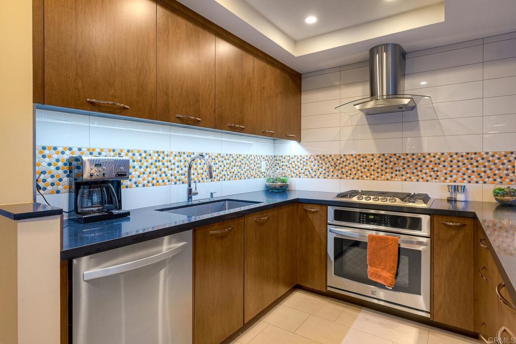 2080 Avenue of the Trees