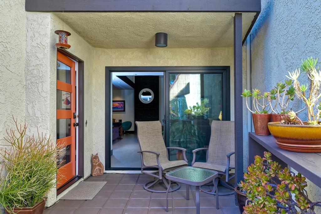 2080 Avenue of the Trees