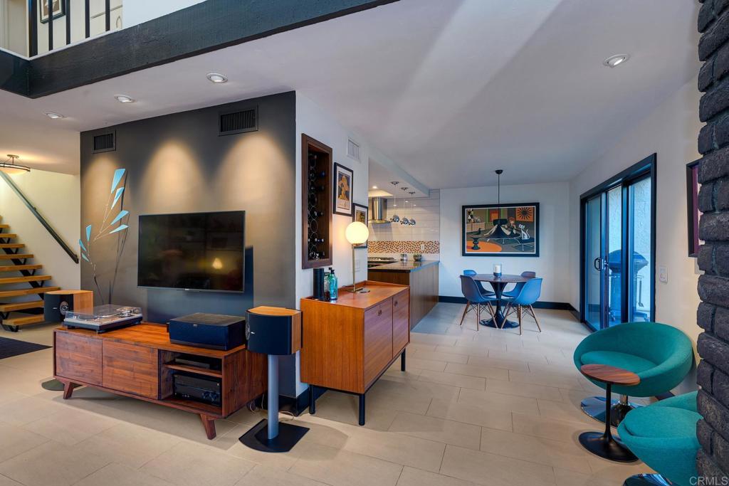 2080 Avenue of the Trees