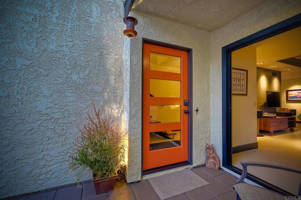 2080 Avenue of the Trees