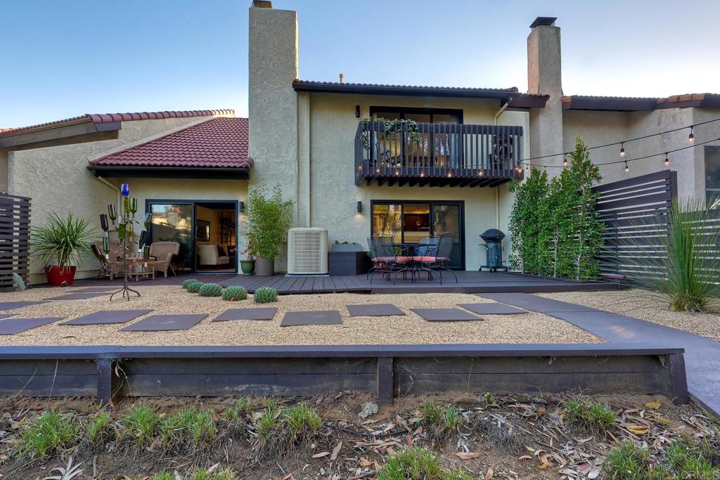 2080 Avenue of the Trees