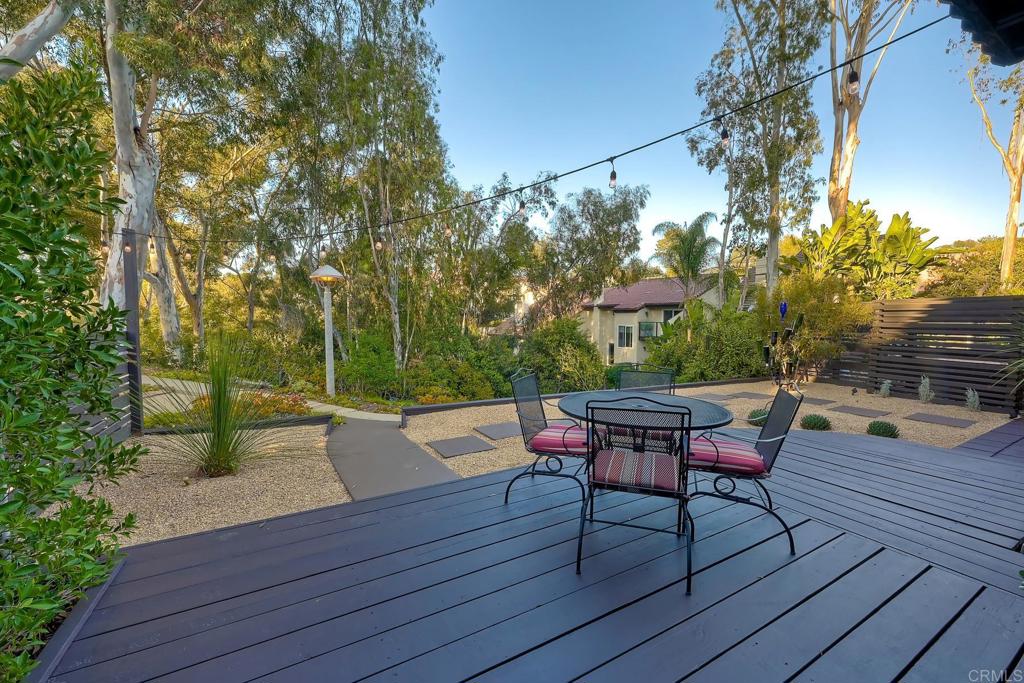 2080 Avenue of the Trees