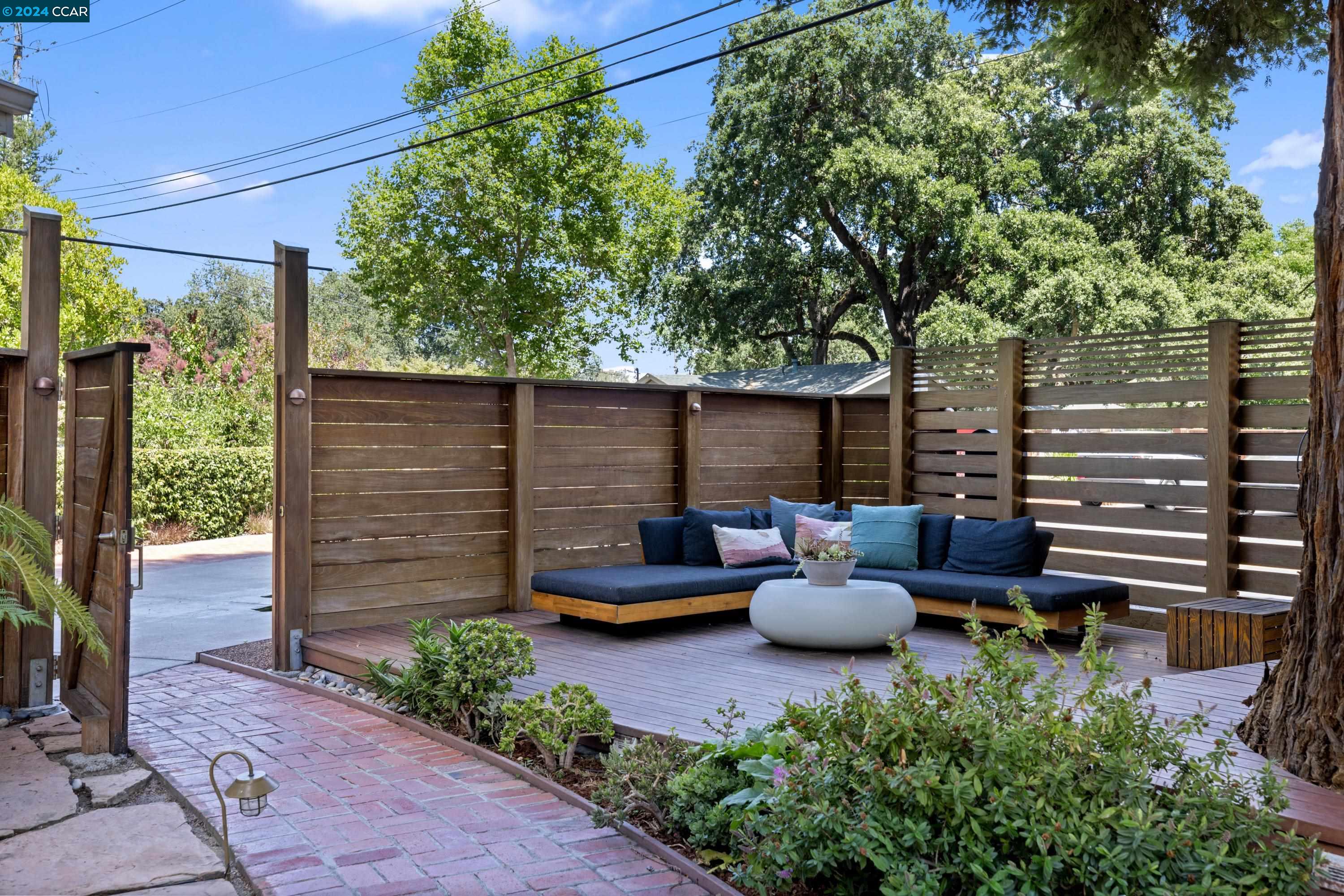 2601 Cherry Lane
