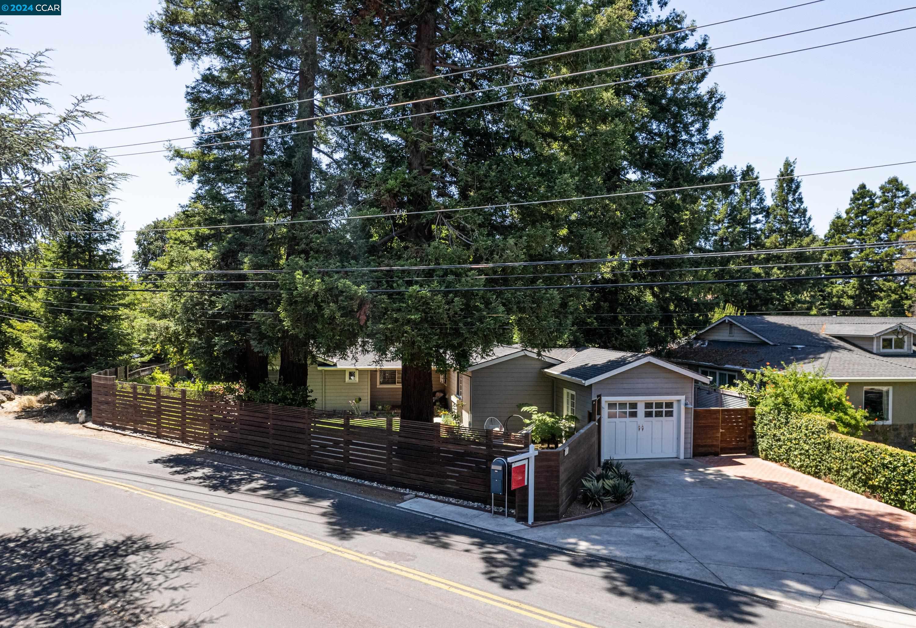 2601 Cherry Lane