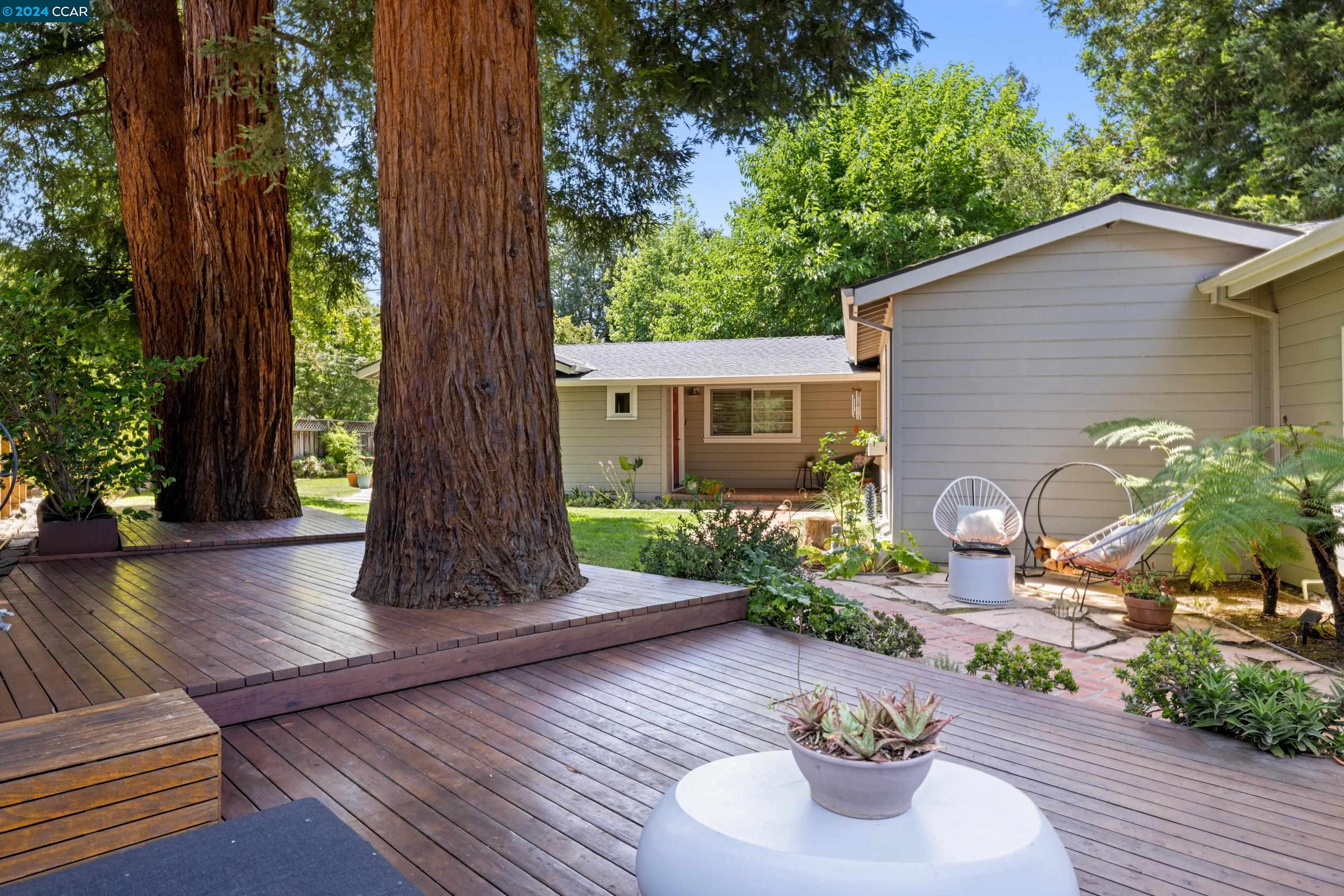 2601 Cherry Lane