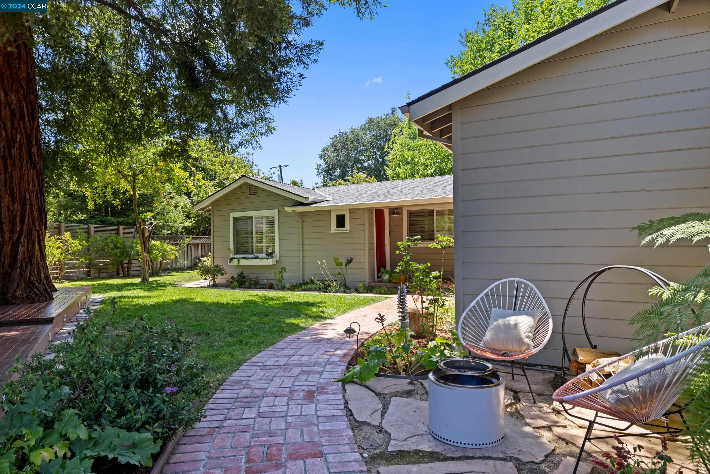 2601 Cherry Lane