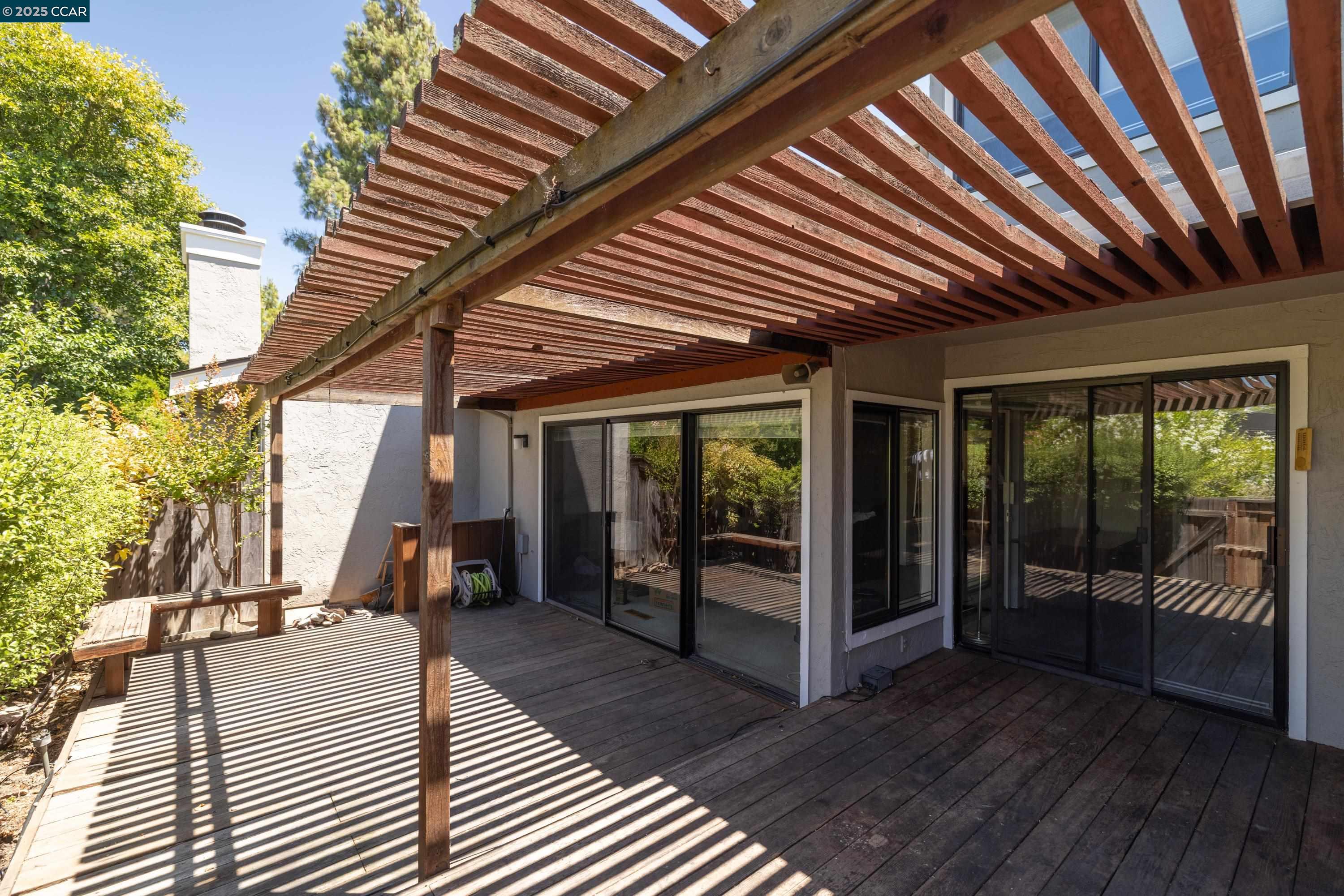 2120 Oneida Circle
