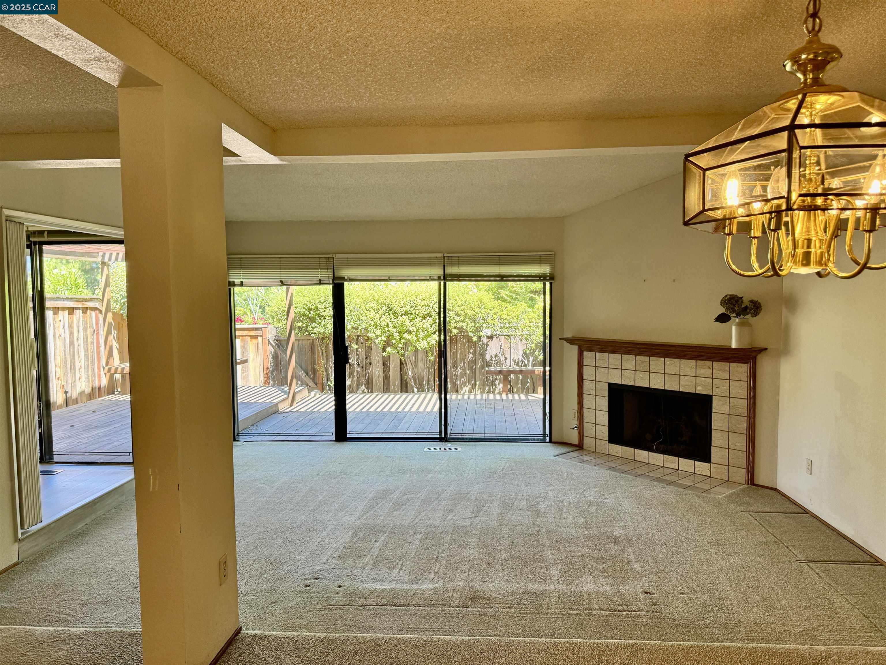 2120 Oneida Circle