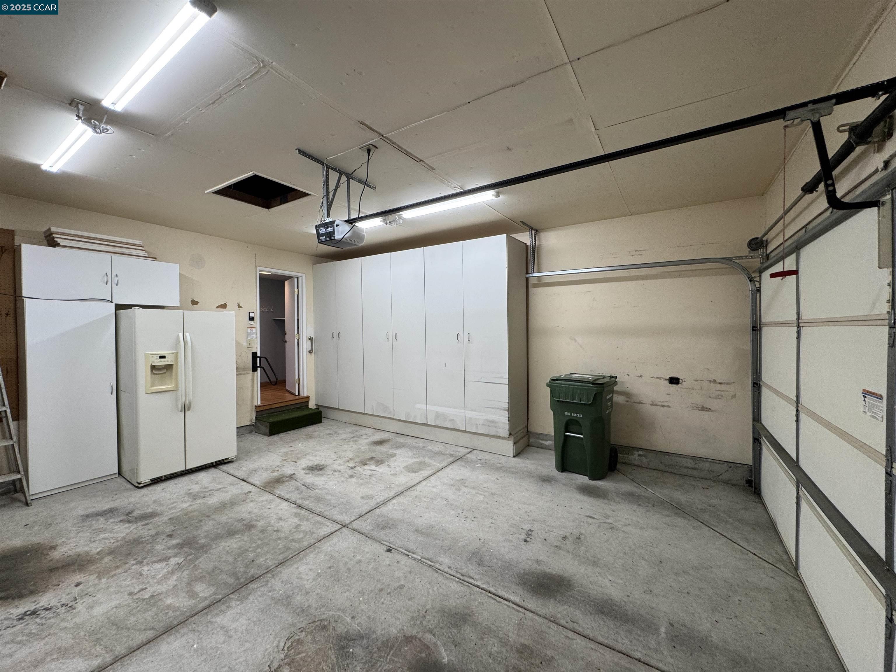 2120 Oneida Circle