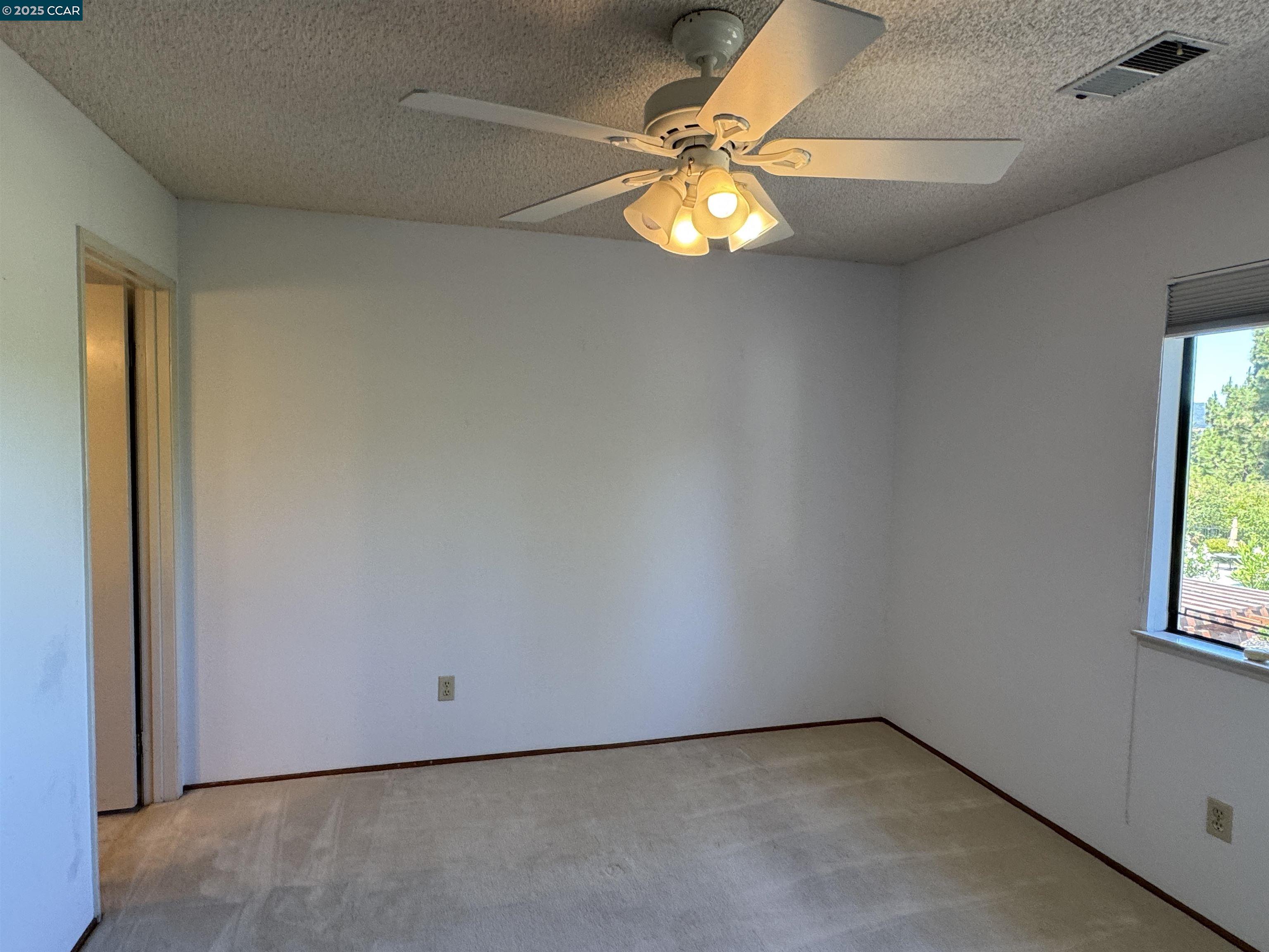 2120 Oneida Circle
