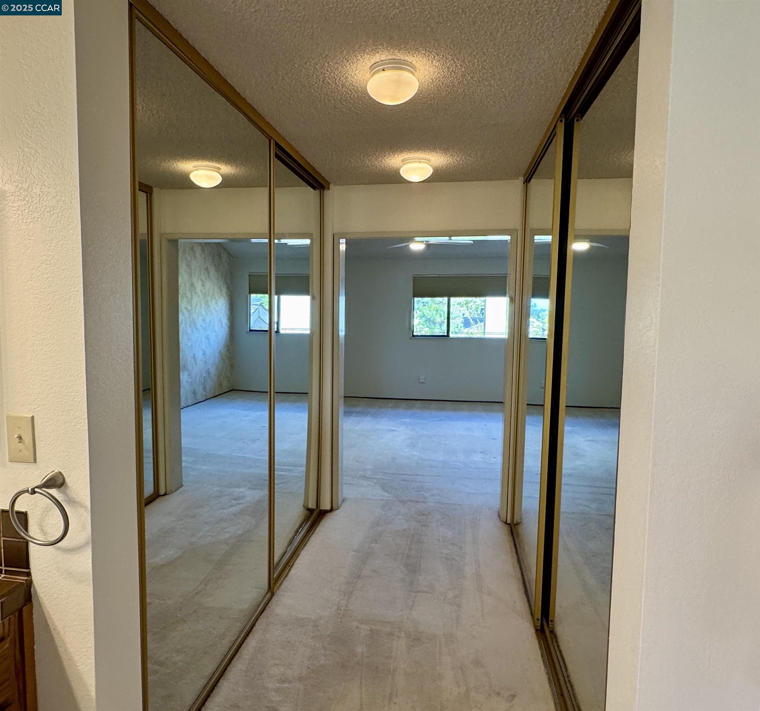 2120 Oneida Circle