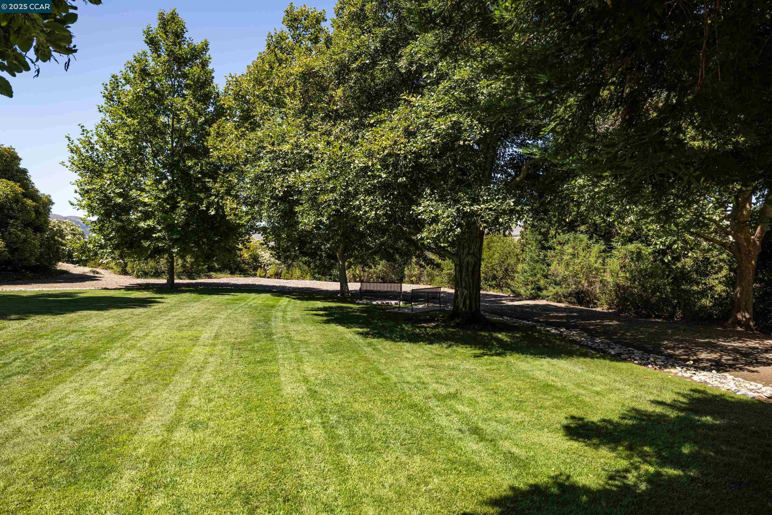 2120 Oneida Circle