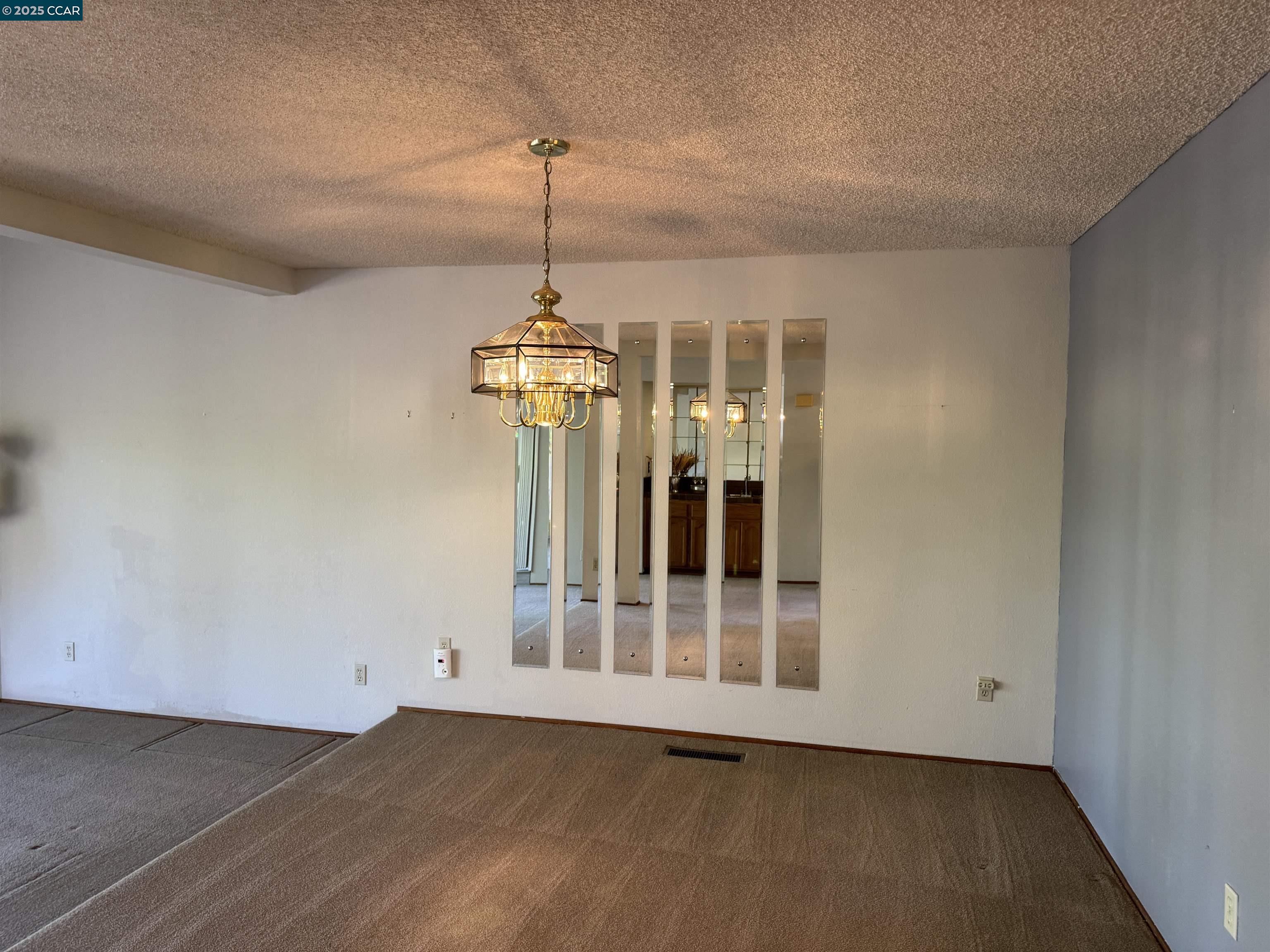 2120 Oneida Circle
