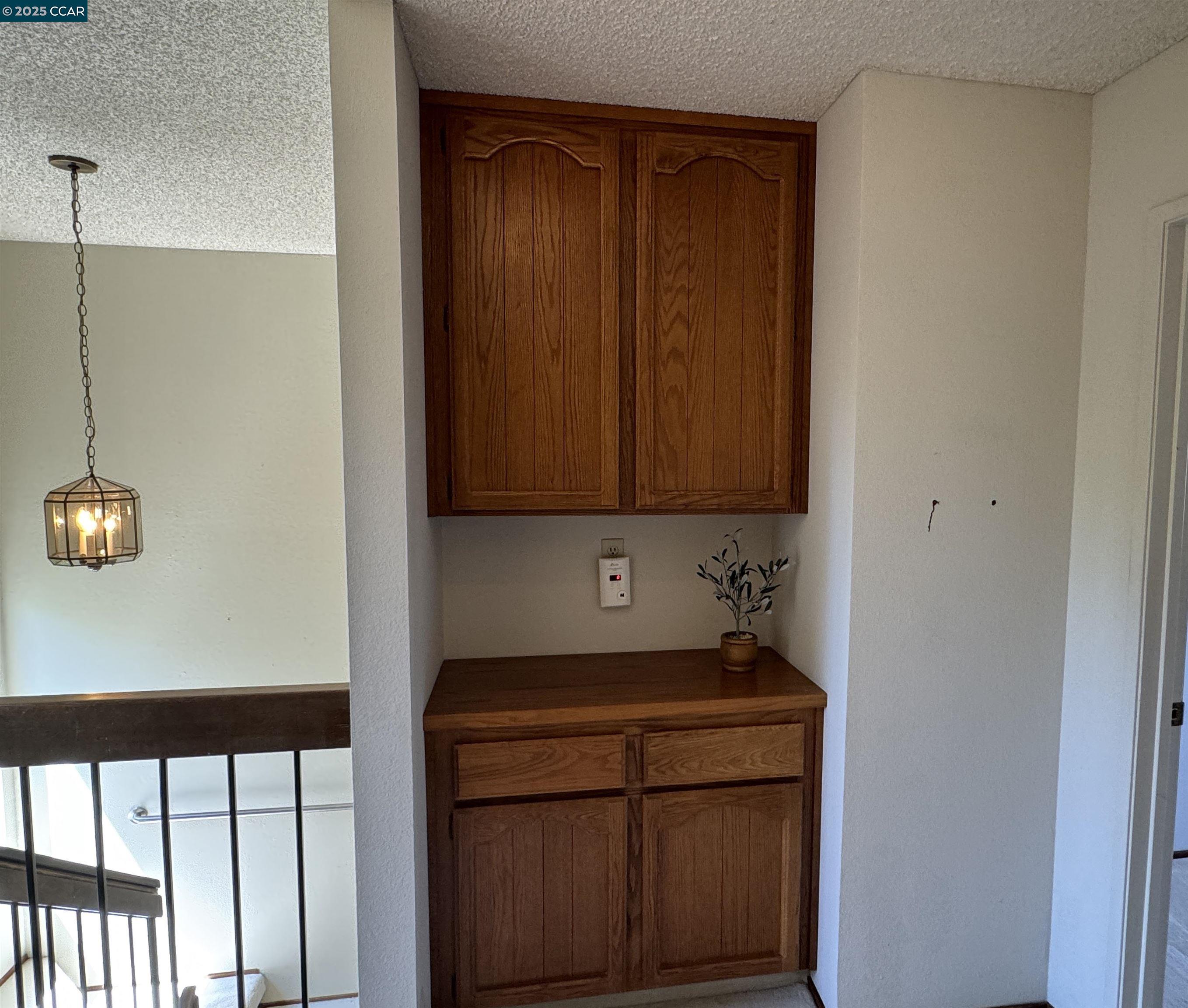 2120 Oneida Circle