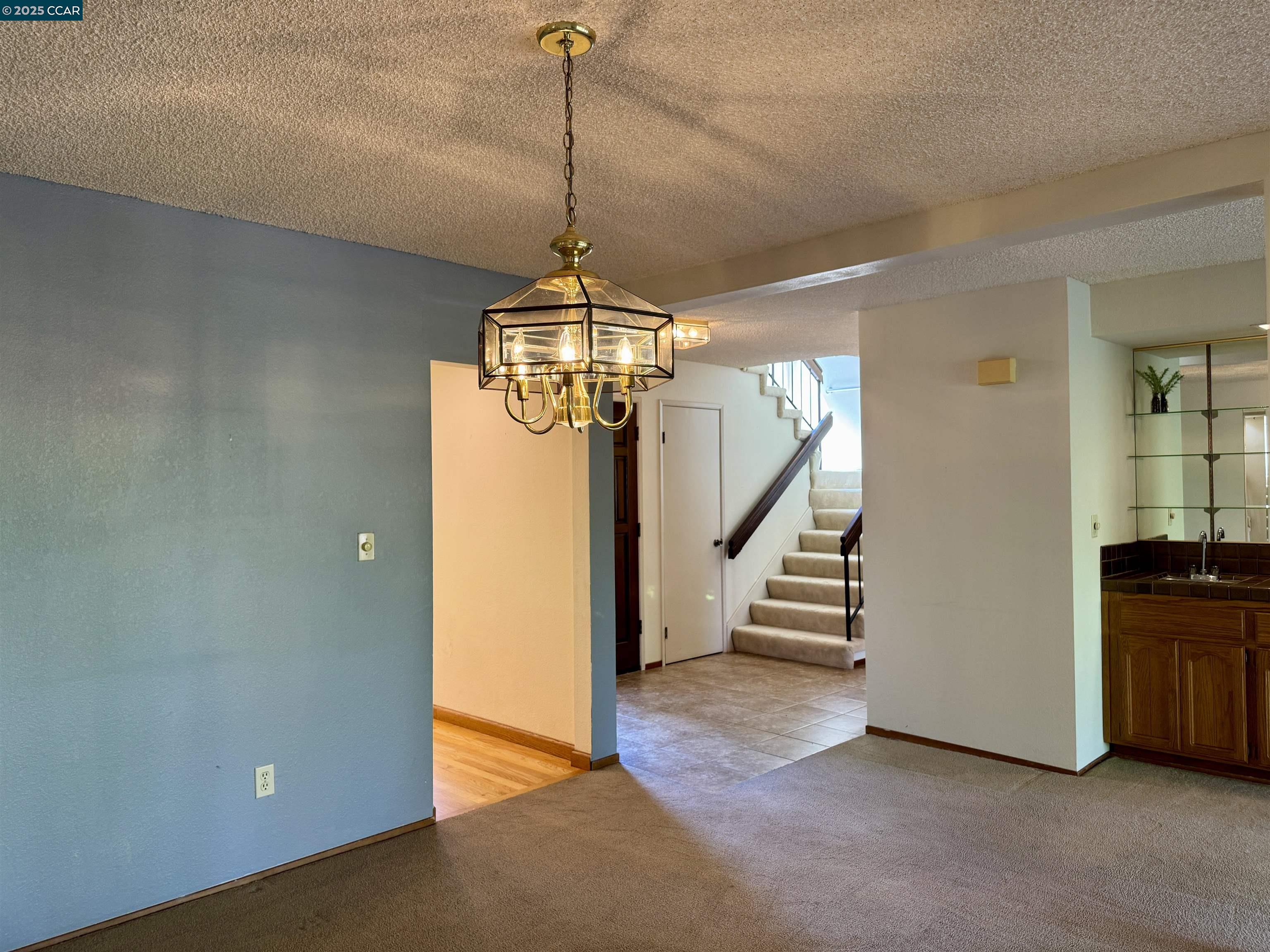 2120 Oneida Circle