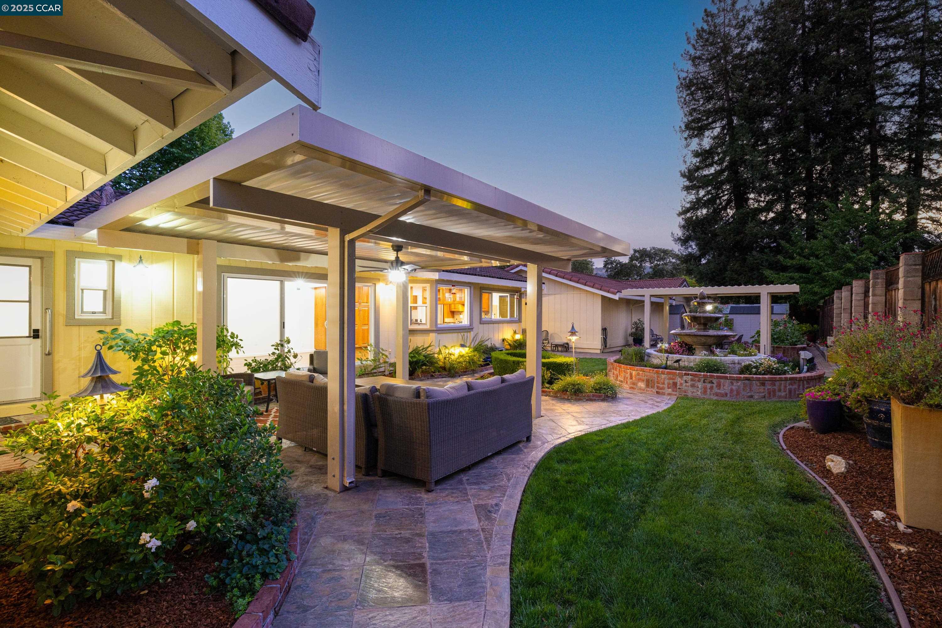 558 Freitas Road