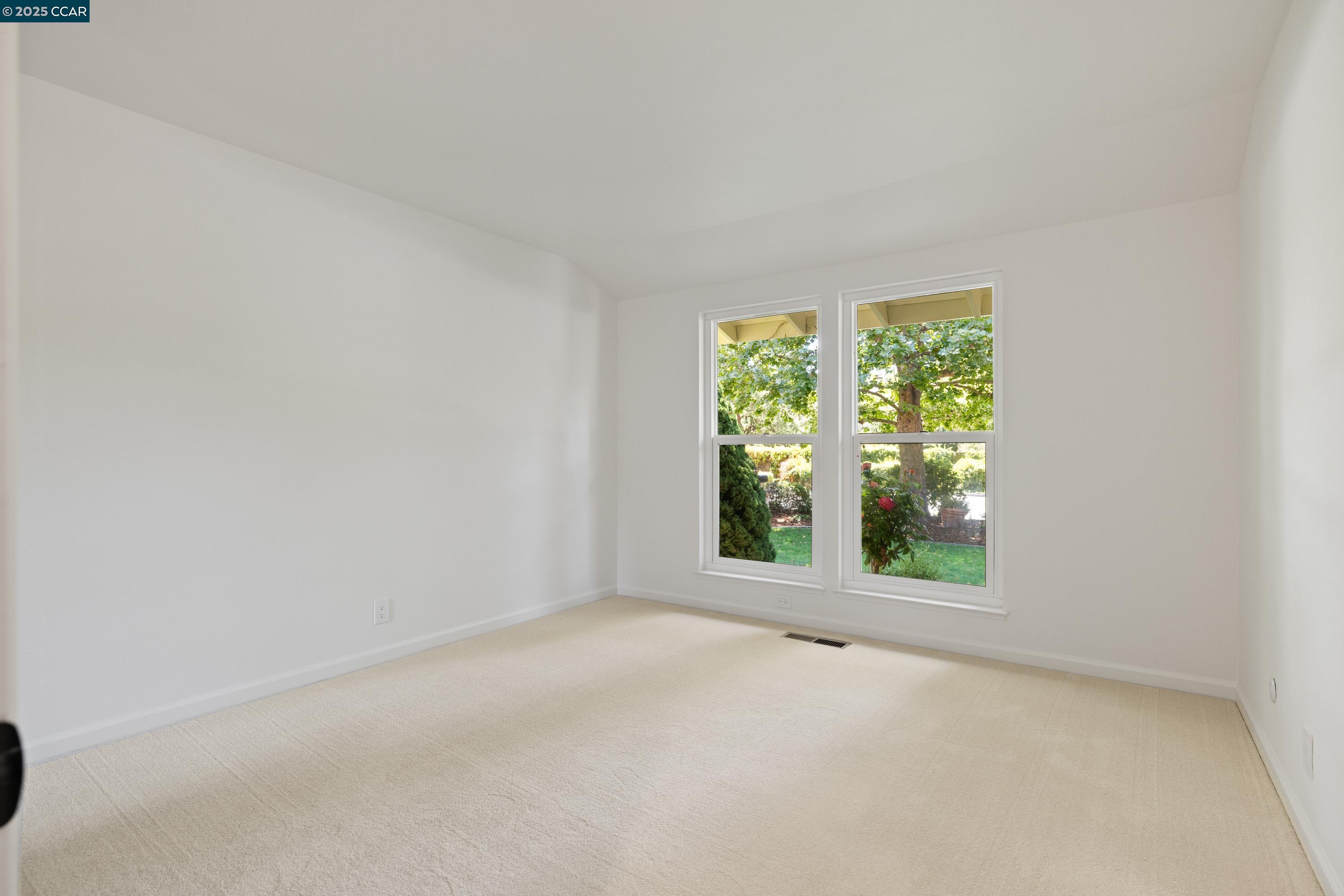 558 Freitas Road