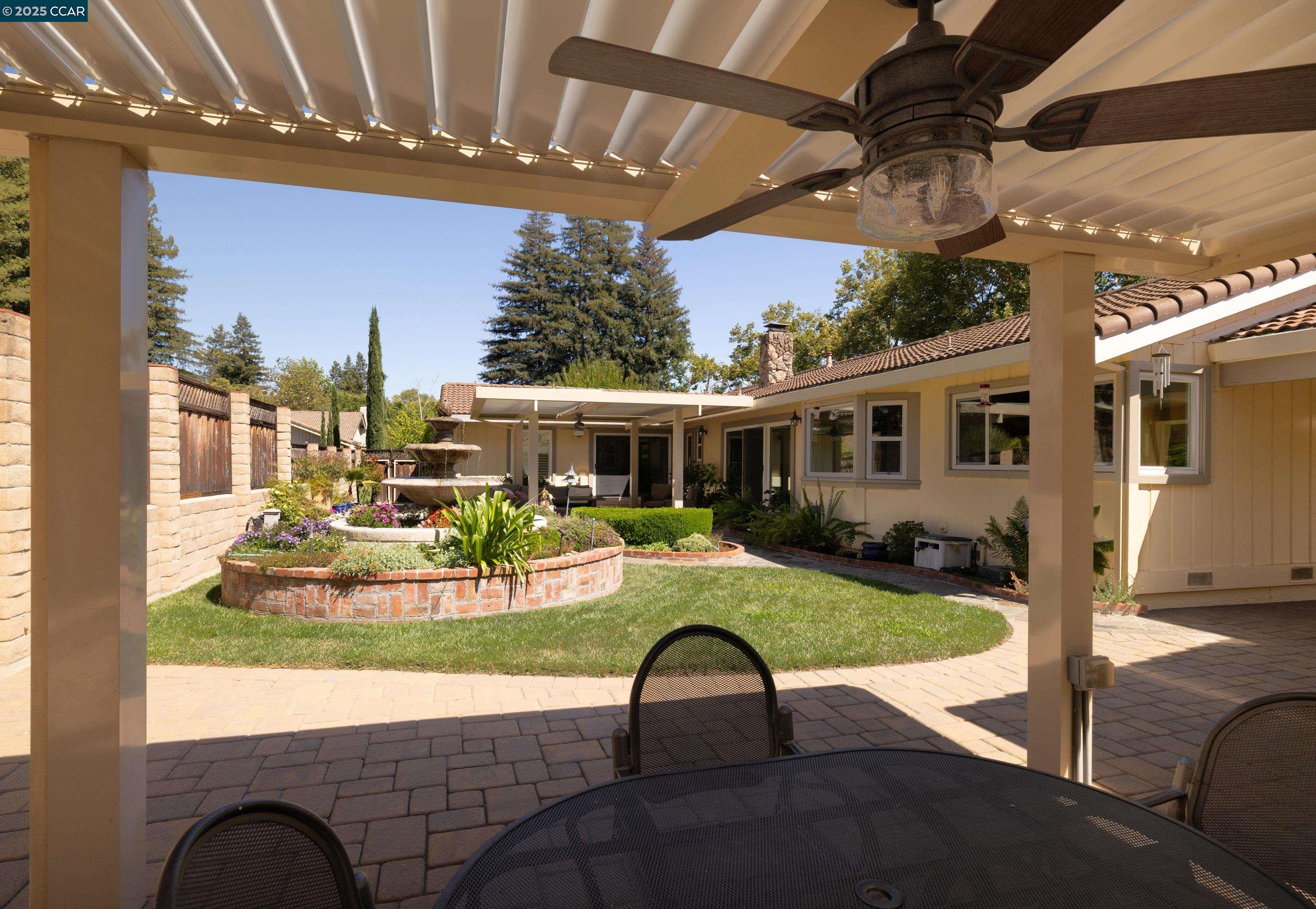 558 Freitas Road