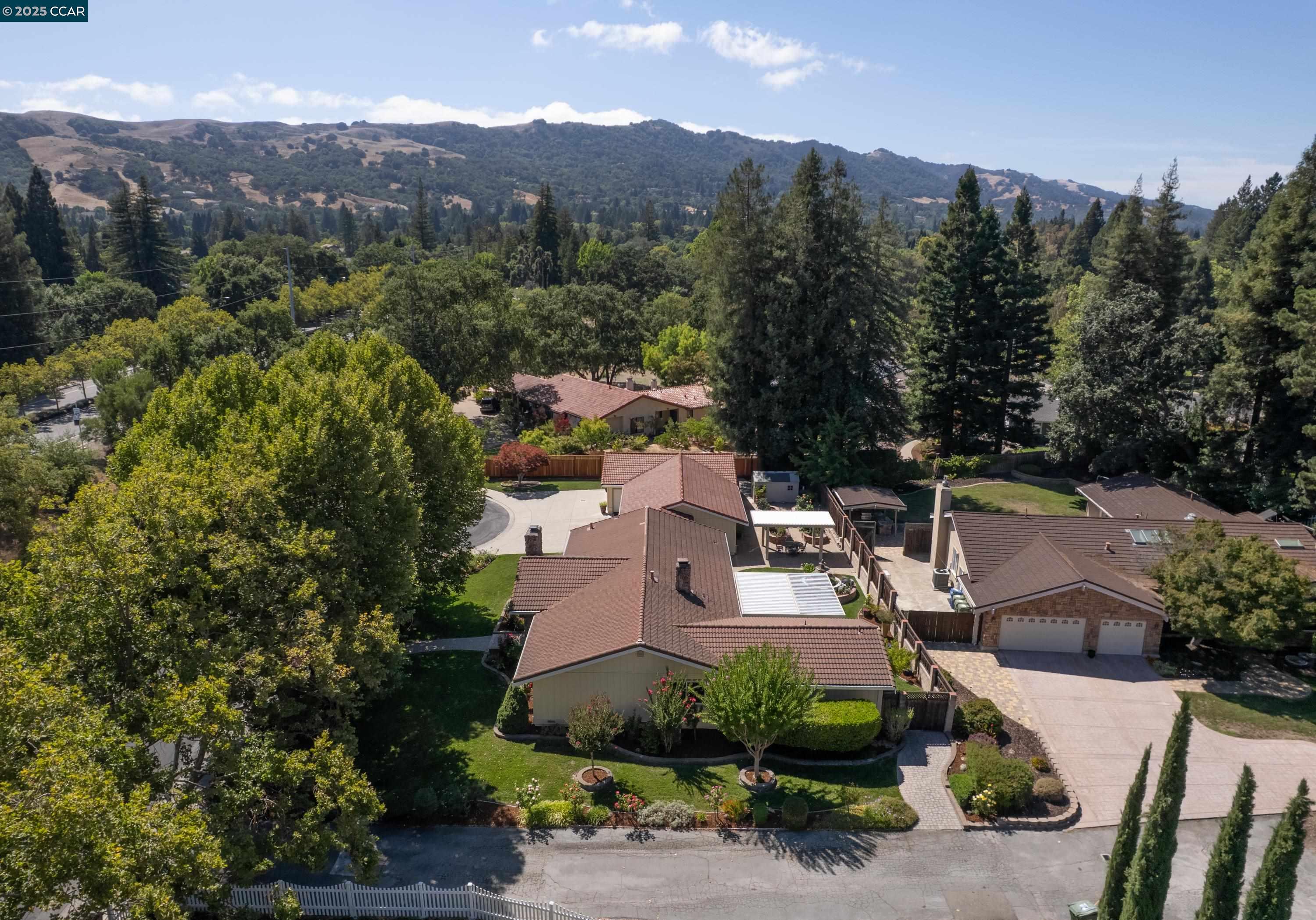 558 Freitas Road