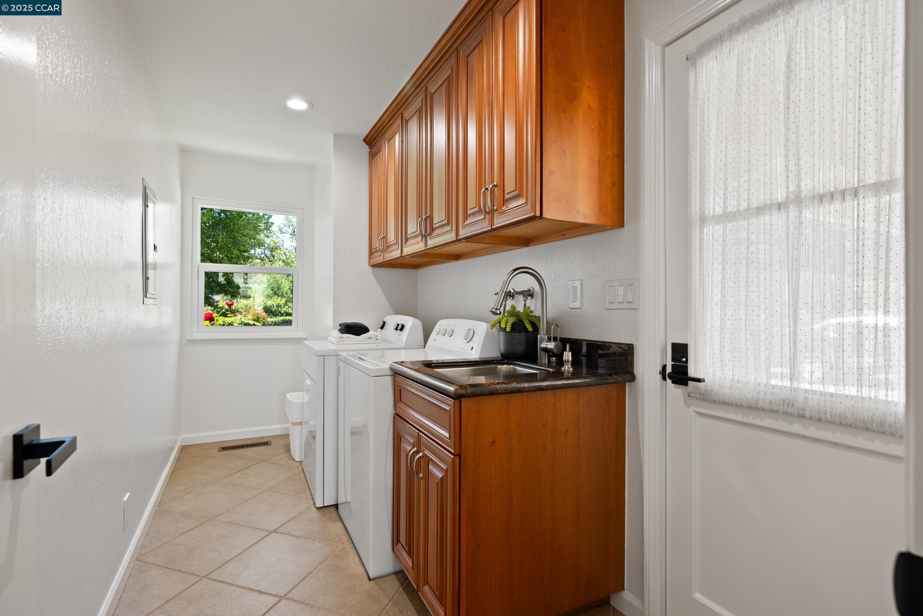 558 Freitas Road